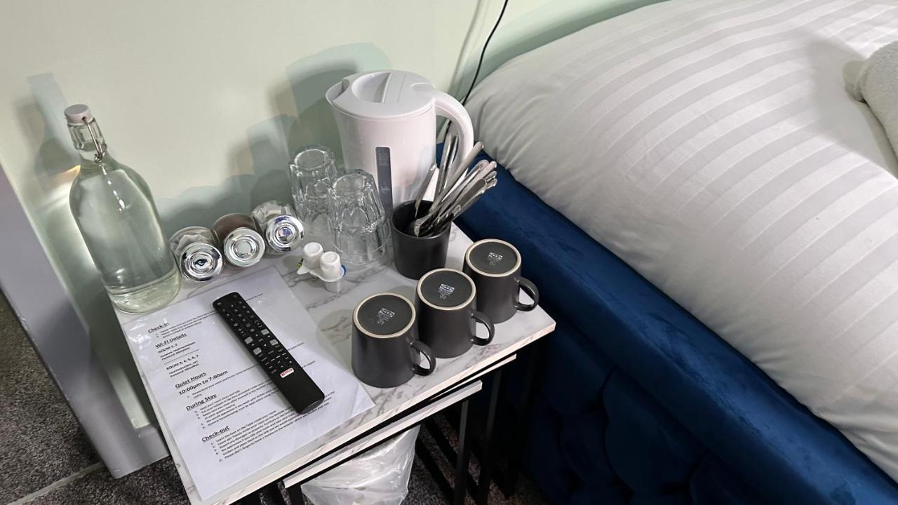 Homestay In Уолсал Екстериор снимка