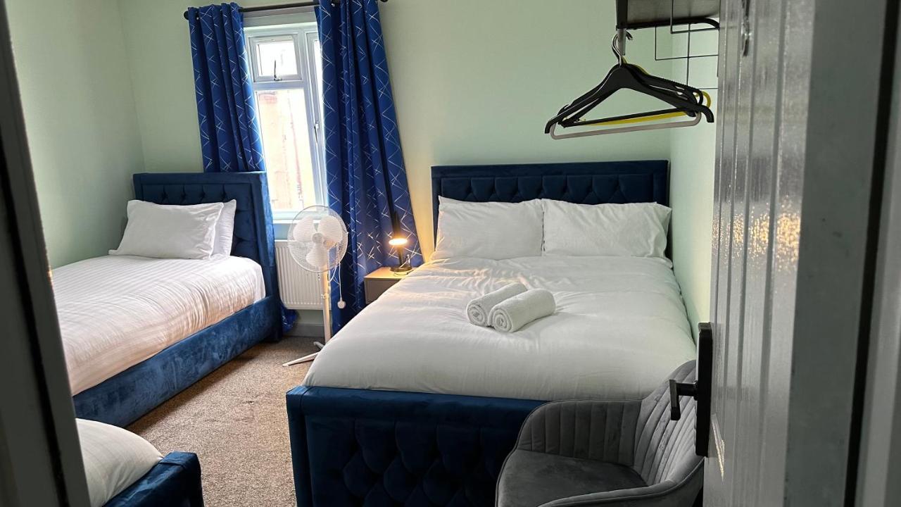 Homestay In Уолсал Екстериор снимка