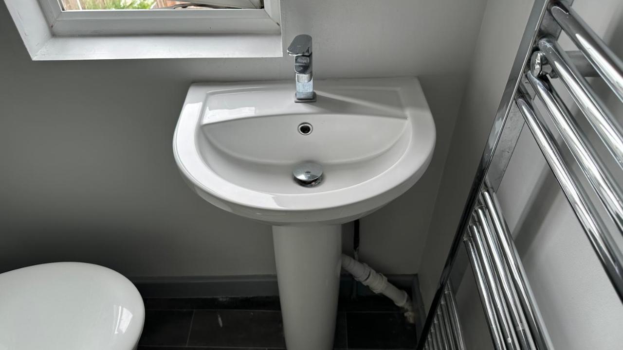 Homestay In Уолсал Екстериор снимка